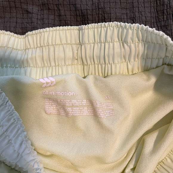 All in motion Women's neon yellow/green active Shorts - Picture 4 of 4